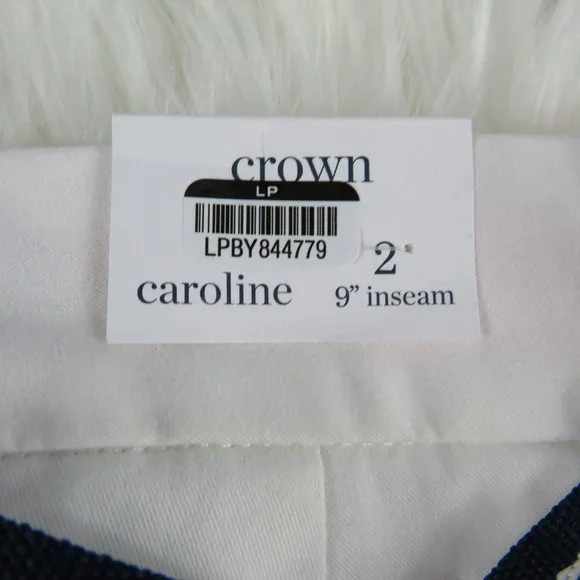 NWT - Women's Classic Fit Belted Shorts - Picture 2 of 8